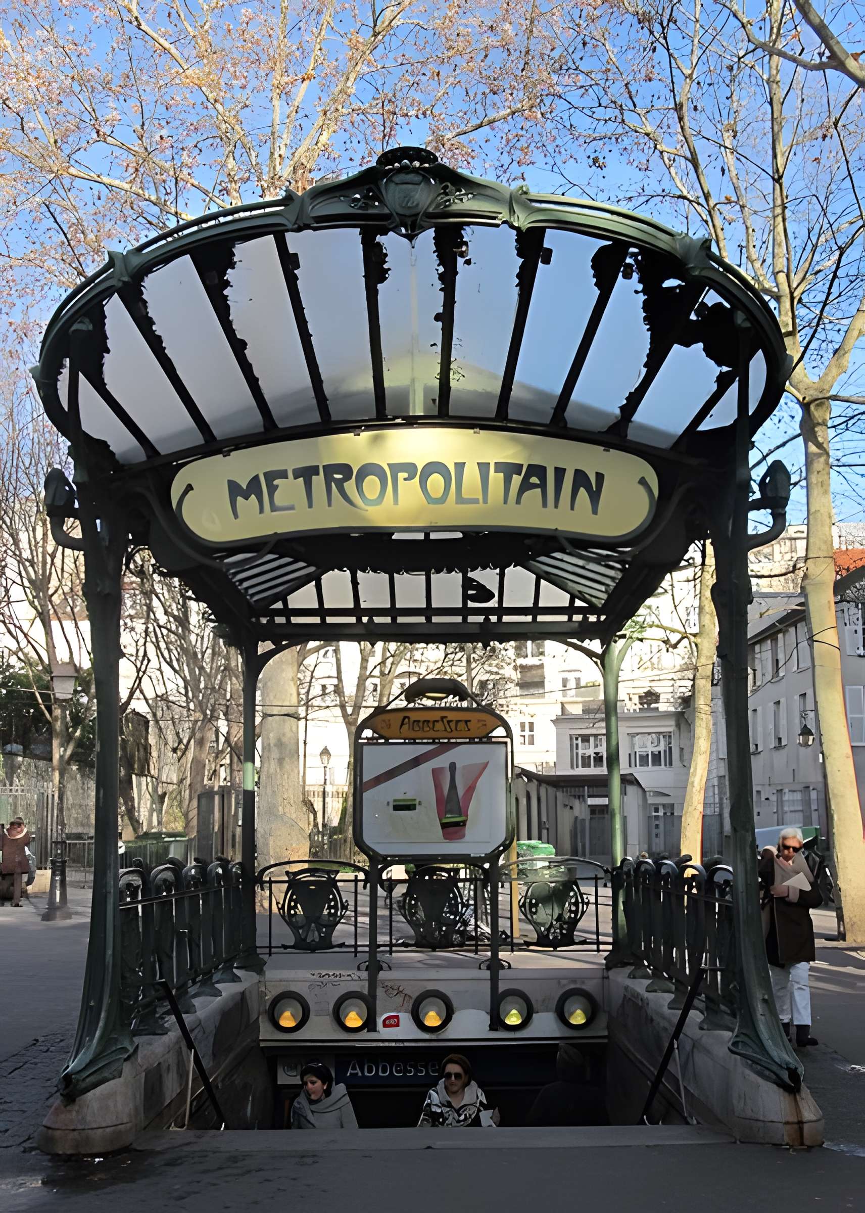 Édicule Guimard de la station Place de Clichy - Paris 18ème