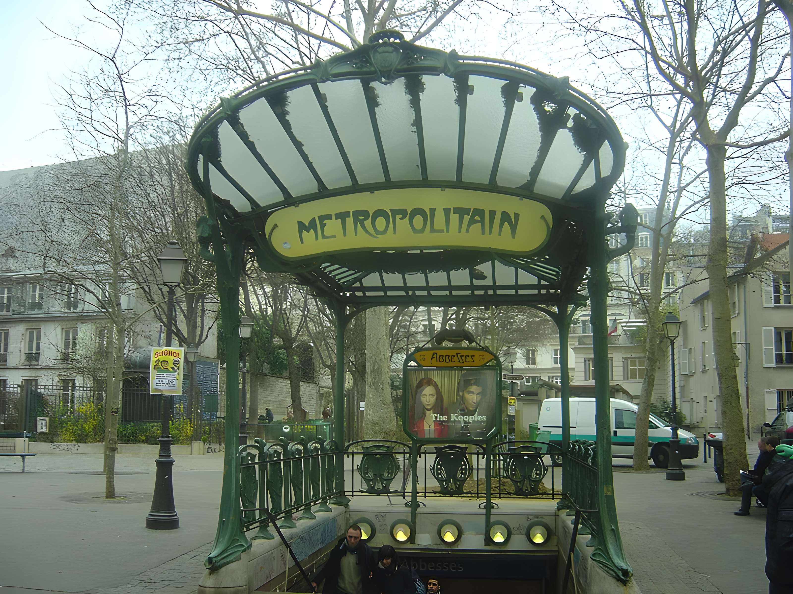 Édicule Guimard de la station Place de Clichy - Paris 18ème