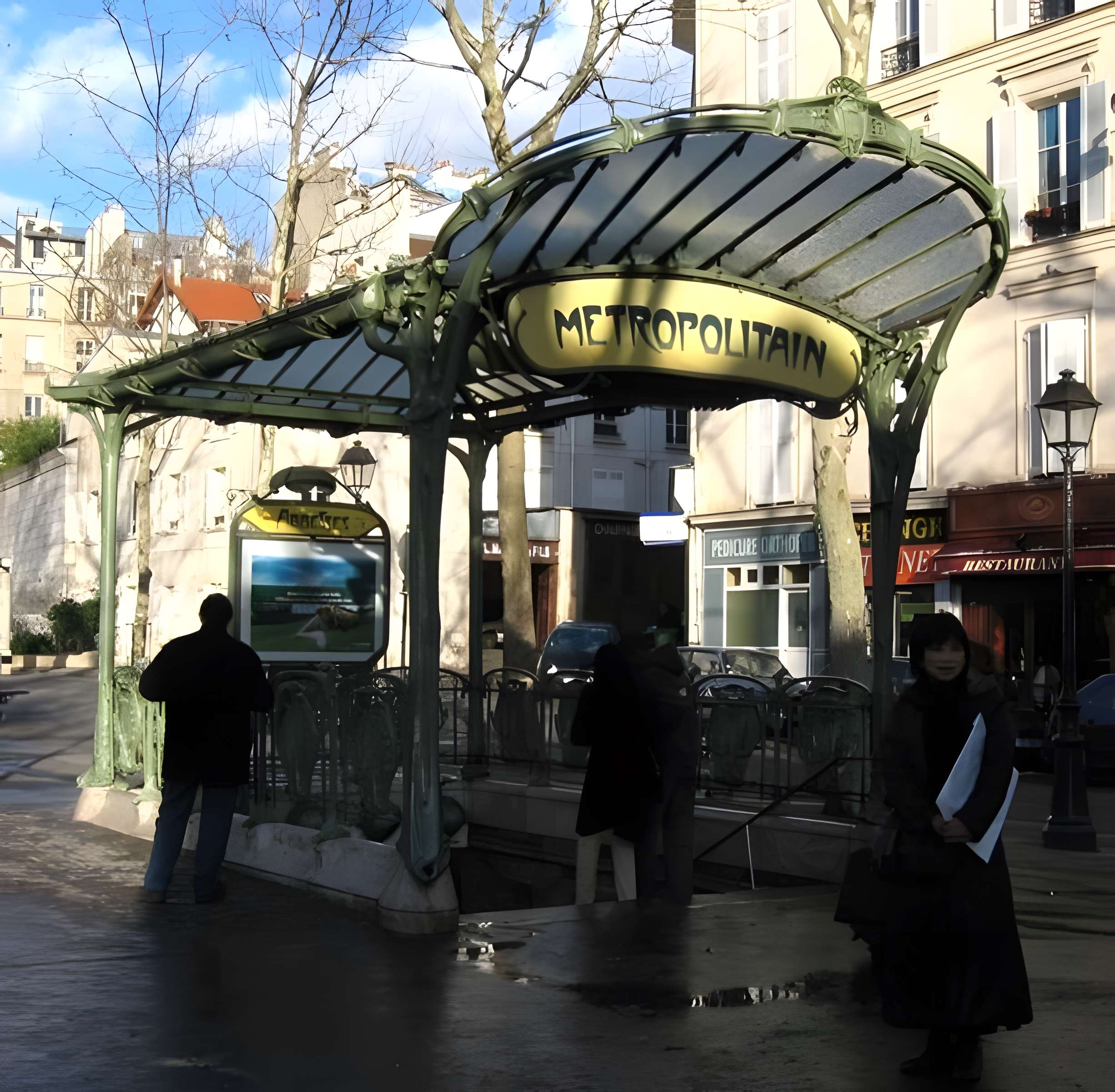 Édicule Guimard de la station Place de Clichy - Paris 18ème