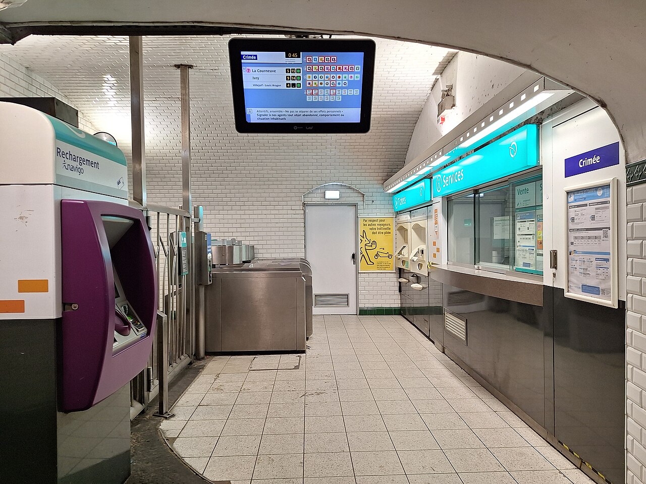 Édicule Guimard de la station Crimée - Paris 19ème