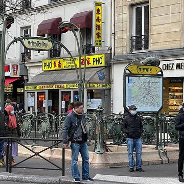 Édicule Guimard de la station Crimée - Paris 19ème