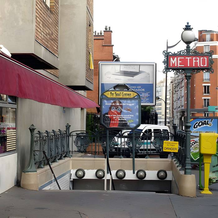 Photo de Édicule Guimard de la station Pré Saint-Gervais - Paris 19ème