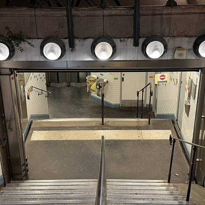 Photo de Édicule Guimard de la station Pré Saint-Gervais - Paris 19ème