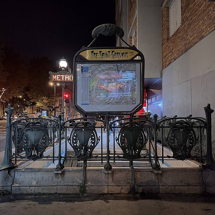 Photo de Édicule Guimard de la station Pré Saint-Gervais - Paris 19ème