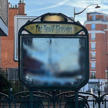 Édicule Guimard de la station Pré Saint-Gervais - Paris 19ème