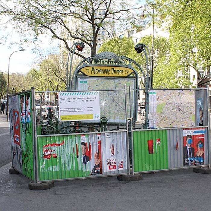 Photo de Édicule Guimard de la station Alexandre Dumas - Paris 20ème