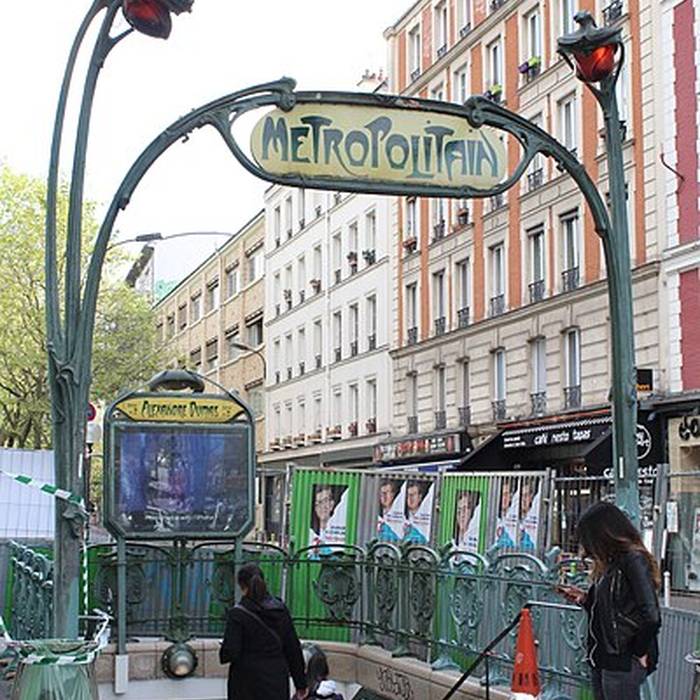 Photo de Édicule Guimard de la station Alexandre Dumas - Paris 20ème