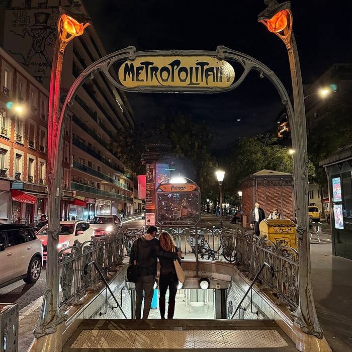 Photo de Édicule Guimard de la station Alexandre Dumas - Paris 20ème