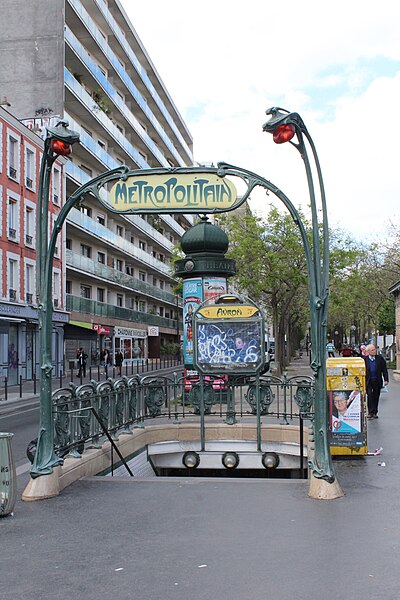 Édicule Guimard de la station Avron - Paris 20ème