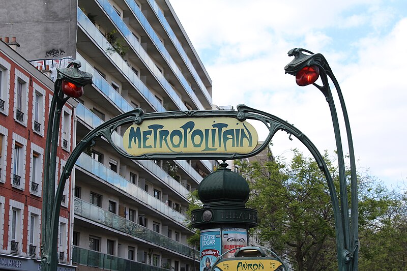 Édicule Guimard de la station Avron - Paris 20ème