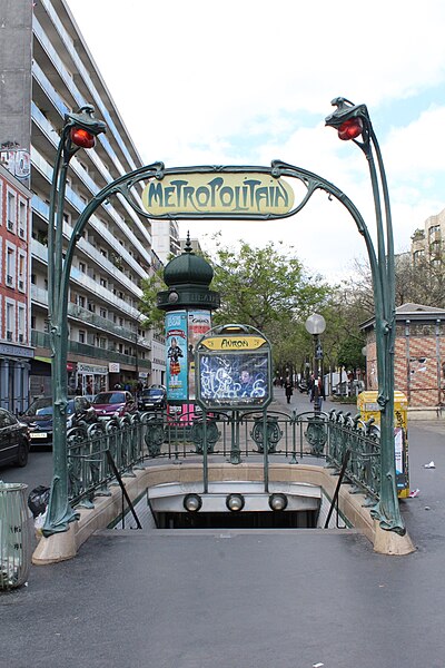 Édicule Guimard de la station Avron - Paris 20ème
