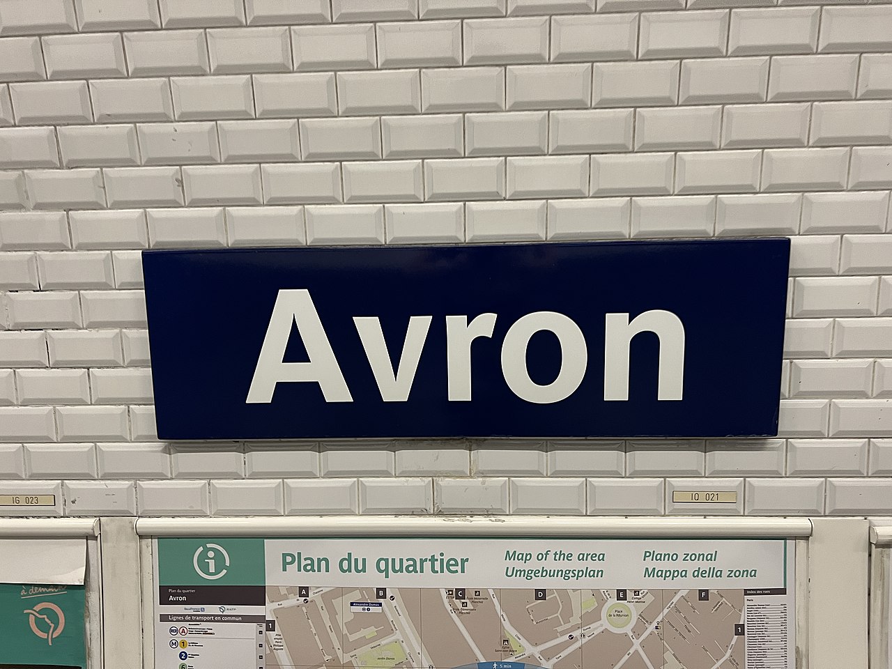 Édicule Guimard de la station Avron - Paris 20ème
