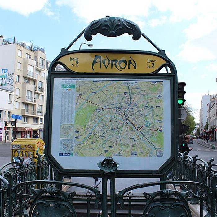 Photo de Édicule Guimard de la station Avron - Paris 20ème