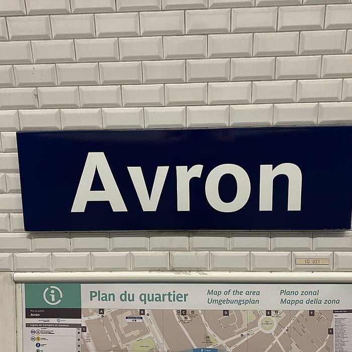 Photo de Édicule Guimard de la station Avron - Paris 20ème