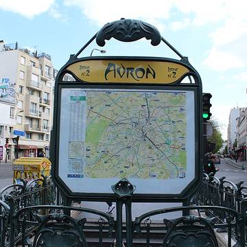 Édicule Guimard de la station Avron - Paris 20ème