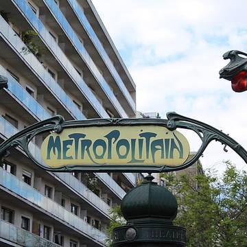 Édicule Guimard de la station Avron - Paris 20ème
