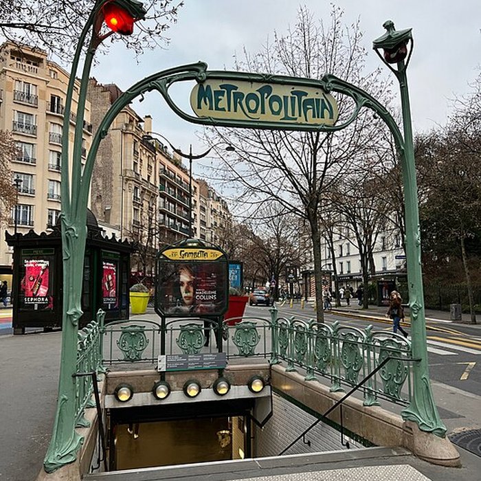 Photo de Édicule Guimard de la station Gambetta - Paris 20ème