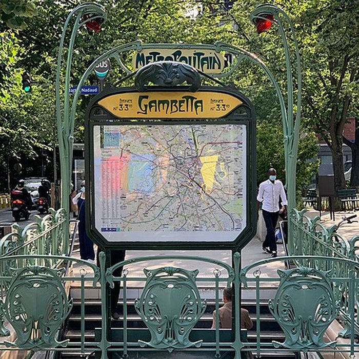 Photo de Édicule Guimard de la station Gambetta - Paris 20ème