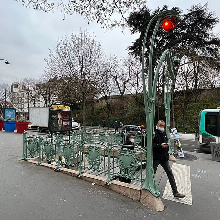 Photo de Édicule Guimard de la station Gambetta - Paris 20ème