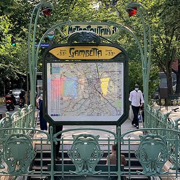 Édicule Guimard de la station Gambetta - Paris 20ème