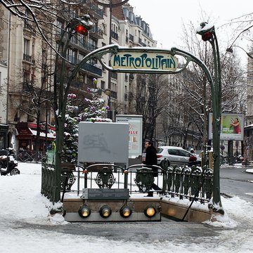 Édicule Guimard de la station Gambetta - Paris 20ème