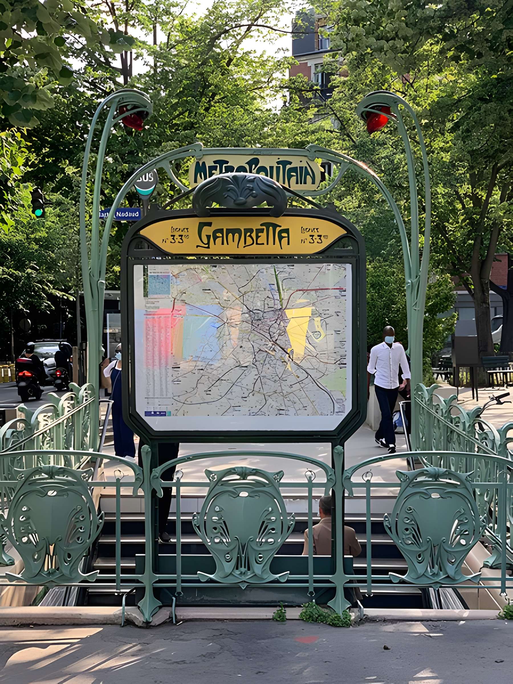 Édicule Guimard de la station Gambetta - Paris 20ème