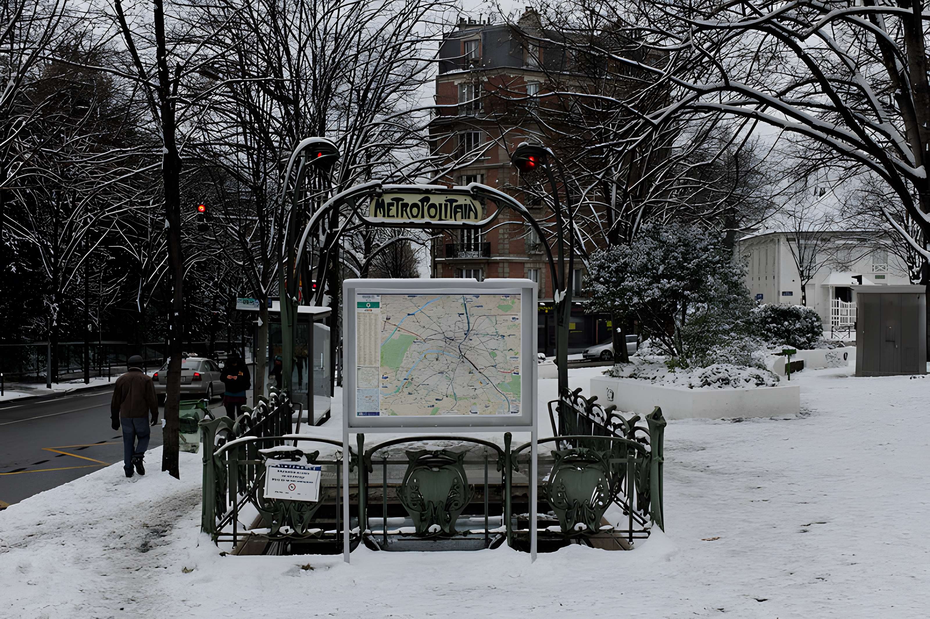 Édicule Guimard de la station Gambetta - Paris 20ème