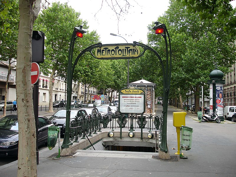 Édicule Guimard de la station Philippe Auguste - Paris 20ème