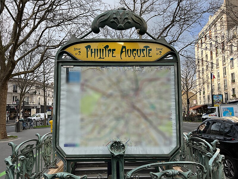 Édicule Guimard de la station Philippe Auguste - Paris 20ème