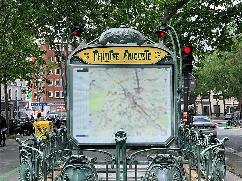 Édicule Guimard de la station Philippe Auguste - Paris 20ème