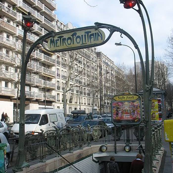 Photo de Édicule Guimard de la station Philippe Auguste - Paris 20ème