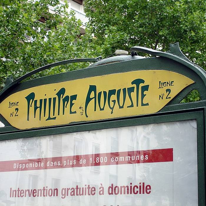 Photo de Édicule Guimard de la station Philippe Auguste - Paris 20ème
