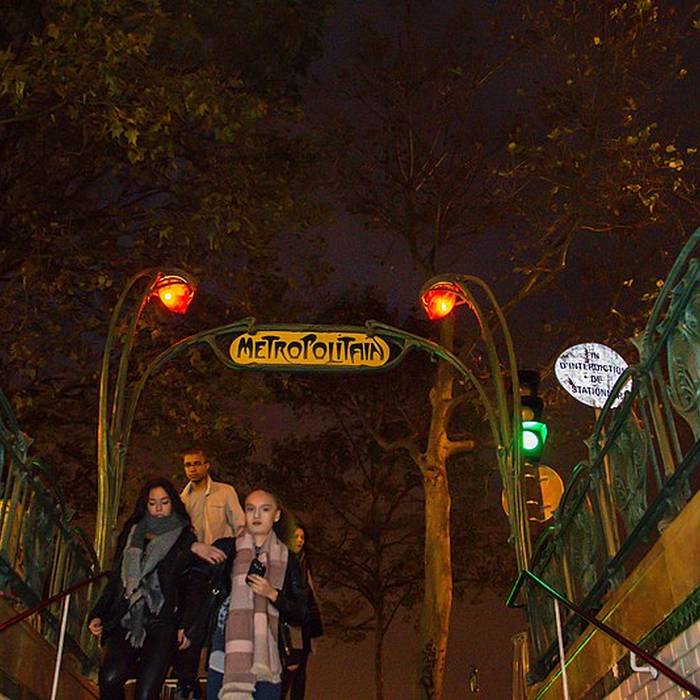 Photo de Édicule Guimard de la station Philippe Auguste - Paris 20ème