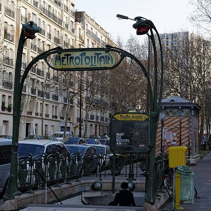 Photo de Édicule Guimard de la station Philippe Auguste - Paris 20ème