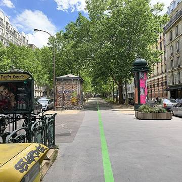 Édicule Guimard de la station Philippe Auguste - Paris 20ème