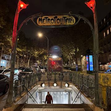 Édicule Guimard de la station Philippe Auguste - Paris 20ème
