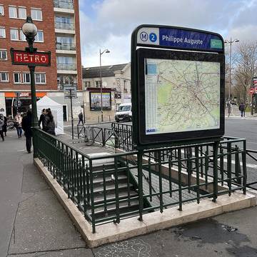 Édicule Guimard de la station Philippe Auguste - Paris 20ème