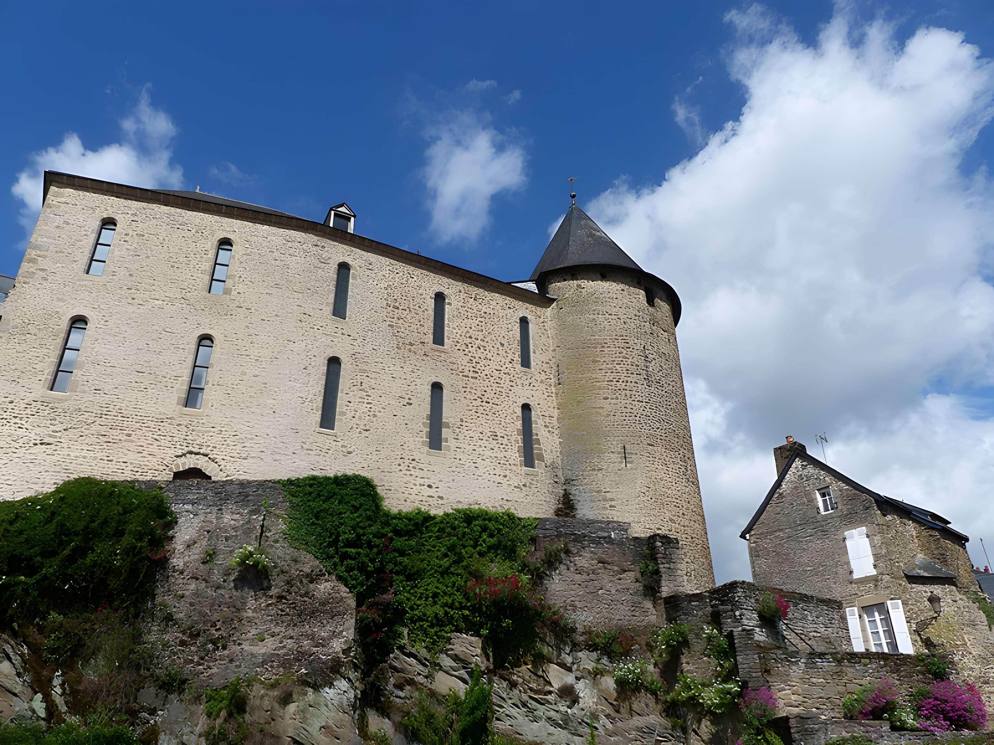 Château de Mayenne  