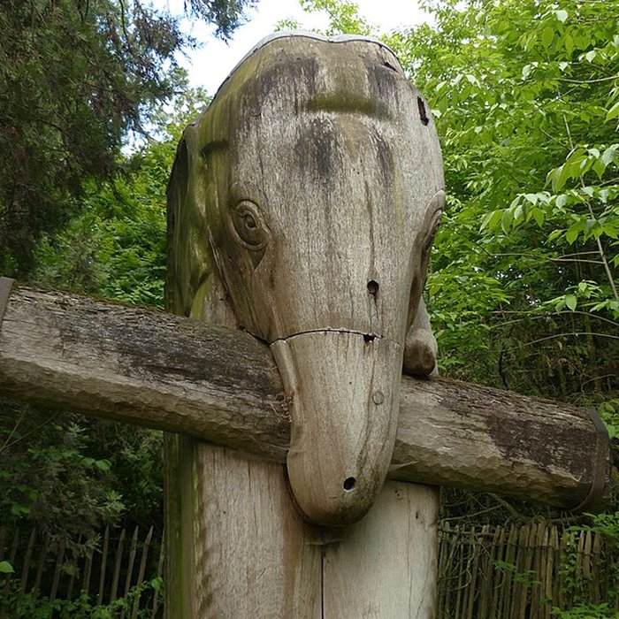 Photo de Pavillons du Togo et du Cameroun issus de lexposition coloniale internationale de 1931