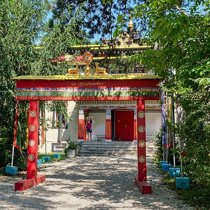 Photo de Pavillons du Togo et du Cameroun issus de lexposition coloniale internationale de 1931