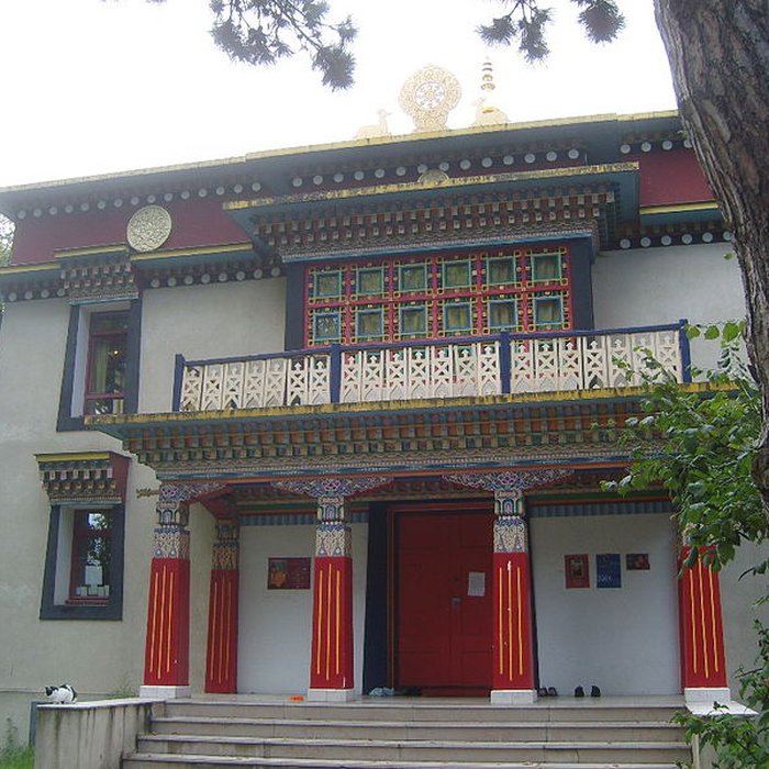Photo de Pavillons du Togo et du Cameroun issus de lexposition coloniale internationale de 1931