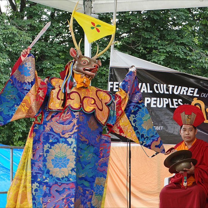 Photo de Pavillons du Togo et du Cameroun issus de lexposition coloniale internationale de 1931