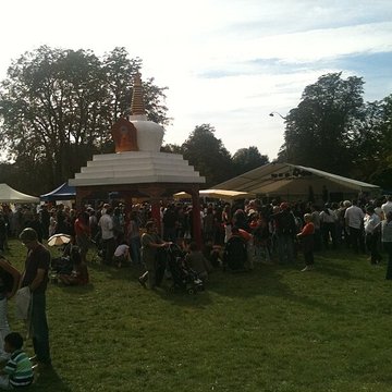 Pavillons du Togo et du Cameroun issus de lexposition coloniale internationale de 1931