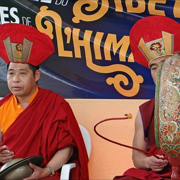 Pavillons du Togo et du Cameroun issus de lexposition coloniale internationale de 1931