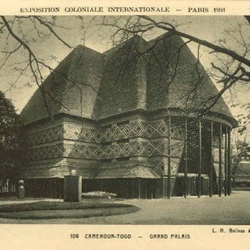 Pavillons du Togo et du Cameroun issus de lexposition coloniale internationale de 1931