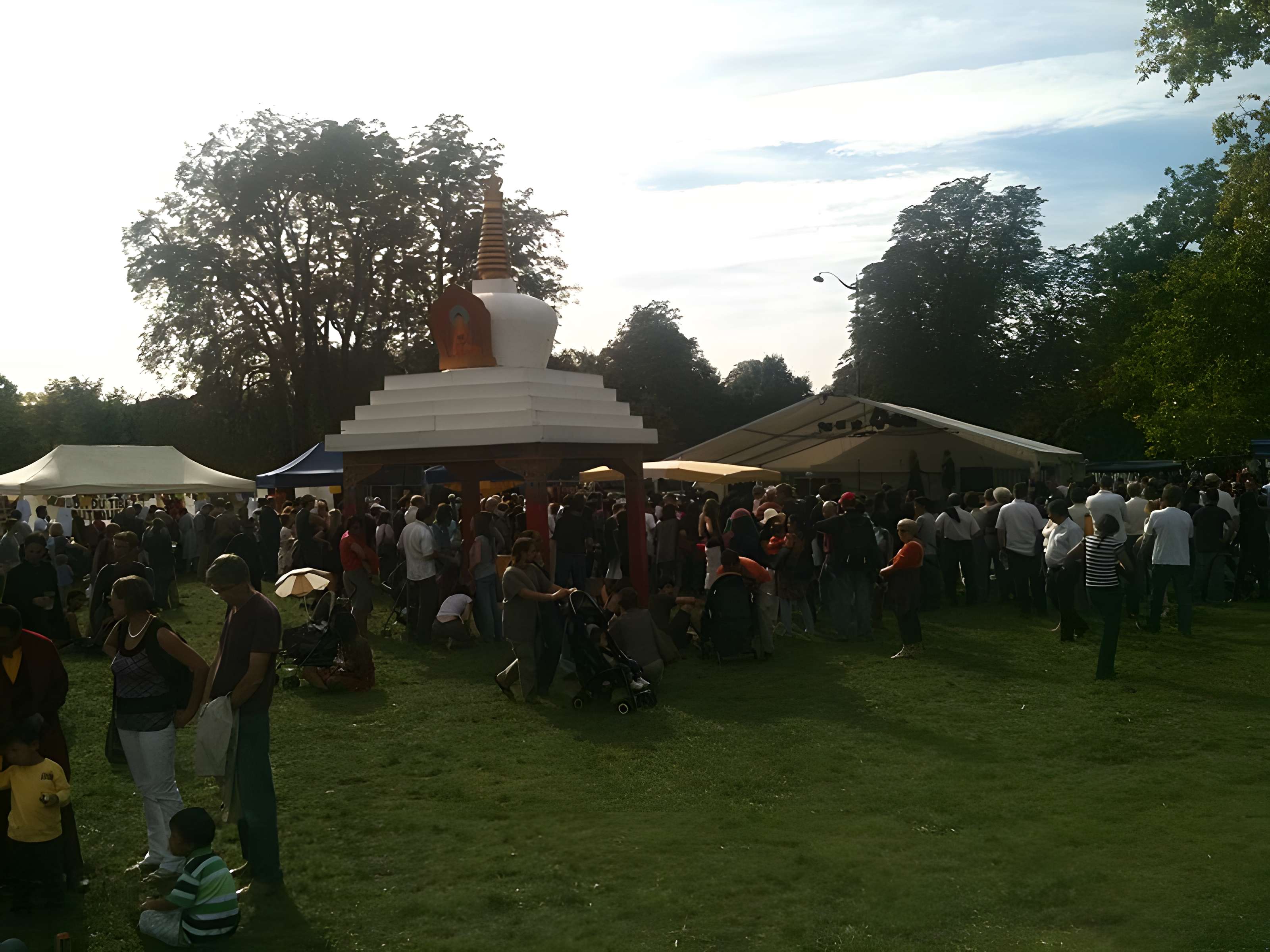 Pavillons du Togo et du Cameroun issus de l'exposition coloniale internationale de 1931