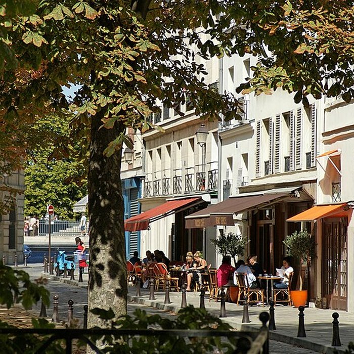 Photo de Place Dauphine : le sol