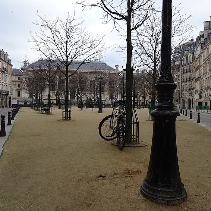 Photo de Place Dauphine : le sol