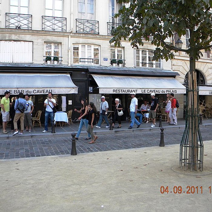 Photo de Place Dauphine : le sol