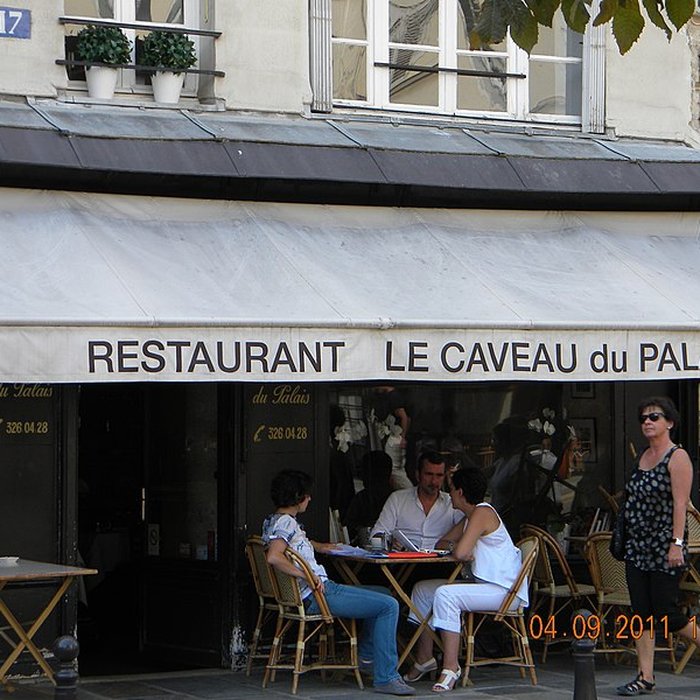 Photo de Place Dauphine : le sol